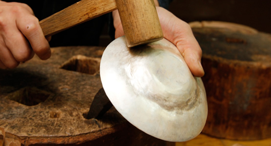 東京の伝統工芸 東京銀器 ワークショップ