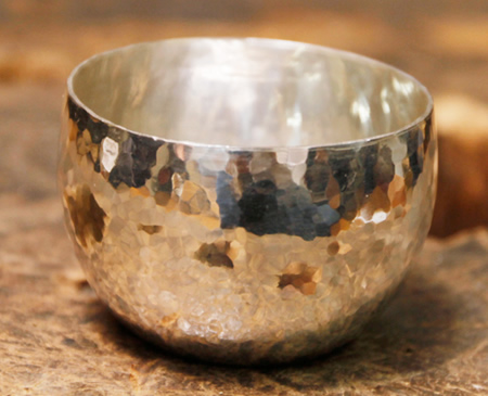 東京の伝統工芸 東京銀器 制作体験