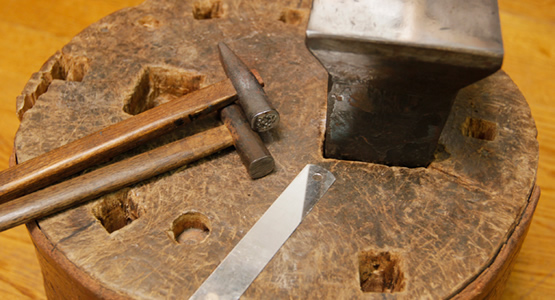 東京の伝統工芸 東京銀器 制作体験