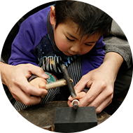 東京の伝統工芸 東京銀器 制作体験